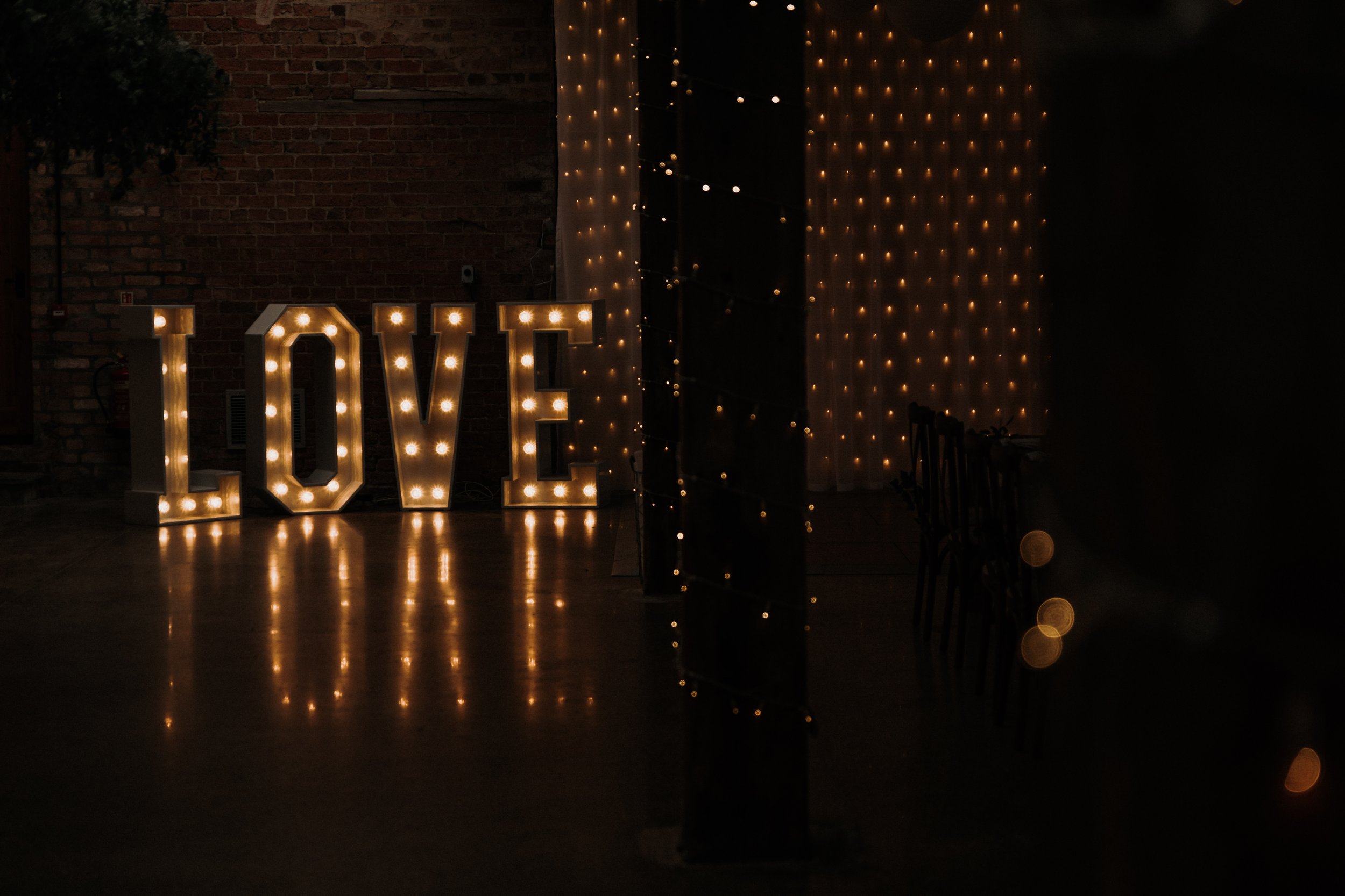 Mr & Mrs Jones first dance